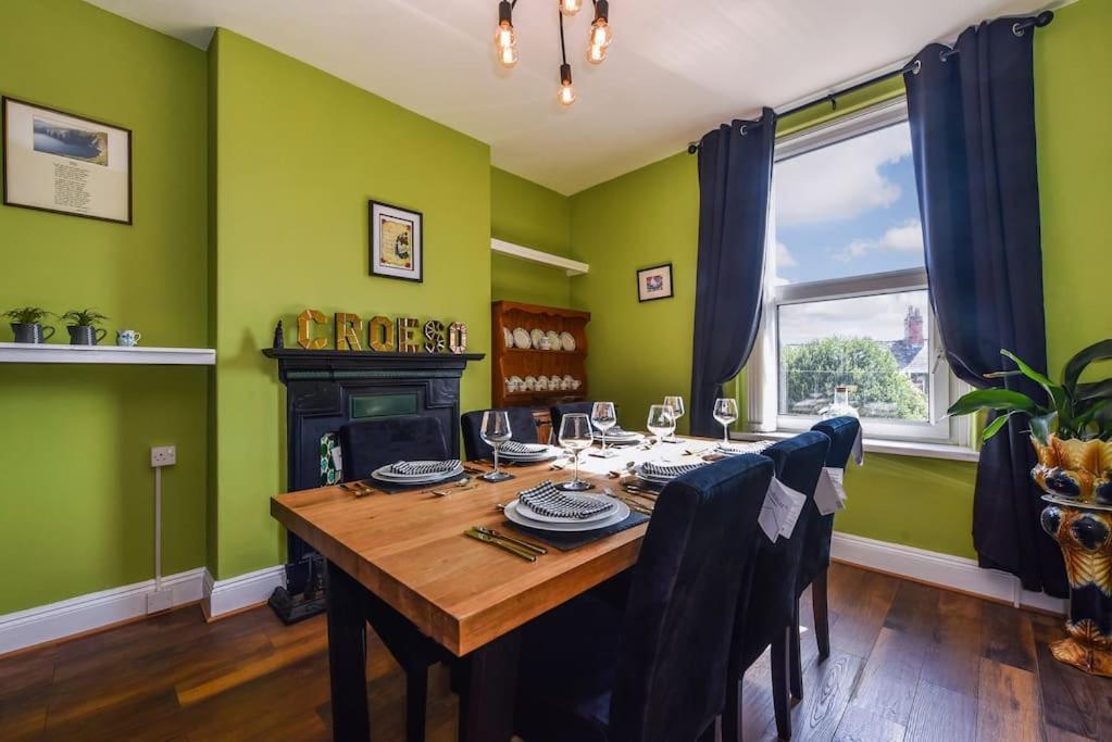 Traditional 3-Bed Property In Pontcanna With Parking Cardiff Exterior photo