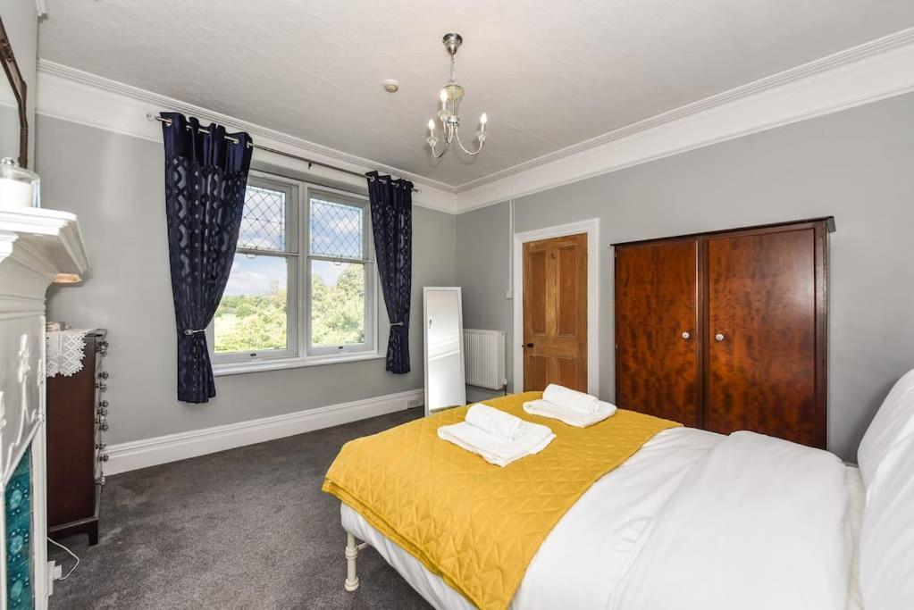 Traditional 3-Bed Property In Pontcanna With Parking Cardiff Exterior photo